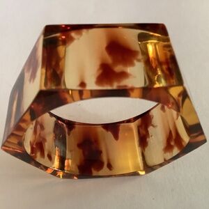 Lucite faux TORTOISE HEXAGON BANGLE